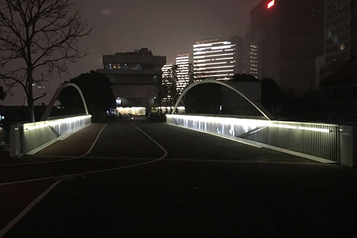 Le cas du panneau lumineux du pont